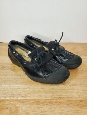 UGG Ashdale Duck Shoes Womens Size 8 Black Leather Shearling Lined 1001768